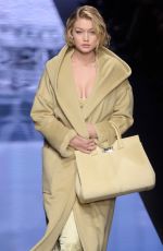 GIGI HADID at Max Mara Fashion Show in Milan