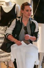 HILARY DUFF Shoping at Intermix in Los Angeles