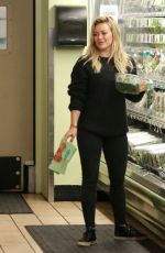 HILARY DUFF Shopping at Whole Foods in Beverly Hills 2702