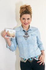 JEANETTE BIEDERMANN Presents Her New CD Indianerehrenwort in Vienna