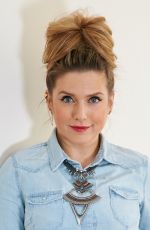 JEANETTE BIEDERMANN Presents Her New CD Indianerehrenwort in Vienna