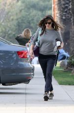 JENNIFER GARNER Out and About in Los Angeles 0302