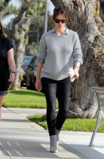 JENNIFER GARNER Out and About in Los Angeles 2602