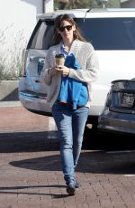 JENNIFER GARNER Out and About in Malibu 3101