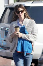 JENNIFER GARNER Out and About in Malibu 3101