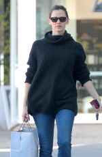 JENNIFER GARNER Out Shopping in Brentwood 2402