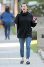 JENNIFER GARNER Out Shopping in Brentwood 2402