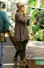 JESSICA ALBA Shopping at Whole Food in Beverly Hills 3101