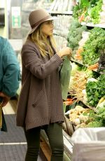 JESSICA ALBA Shopping at Whole Food in Beverly Hills 3101