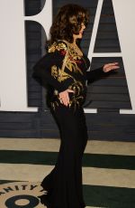 JOAN and JACKIE COLLINS at Vanity Fair Oscar Party in Hollywood