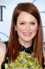 JULIANNE MOORE at 2015 Film Independent Spirit Awards in Santa Monica
