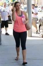 KELLY BROOK in Tight Leggings Arrives at a Gym in Los Angeles