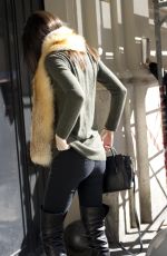 KENDALL JENNER Shopping in Milan