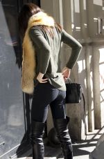 KENDALL JENNER Shopping in Milan