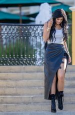 KYLIE JENNER Leves Sugarfish Sushi in Calabasas 2502
