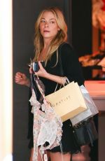 LEANN RIMES Shoping at Victoria Secret at the Westfield Topanga Mall in Coanoga Park