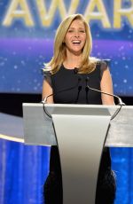 LISA KUDROW at 2015 Writers Guild Awards in Los Angeles