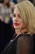 MARGOT ROBBIE at 87th Annual Academy Awards at the Dolby Theatre in Hollywood
