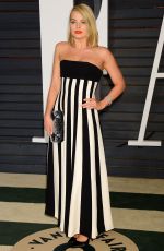 MARGOT ROBBIE at Vanity Fair Oscar Party in Hollywood