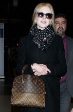NICOLE KIDMAN Arrives at Los Angeles international Airport 0402