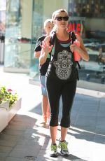 REESE WITHERSPOON Heading to a Gym in Brentwood 1502