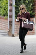 REESE WITHERSPOON Leaves Her Office in Beverly Hills 2702