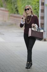 REESE WITHERSPOON Leaves Her Office in Beverly Hills 2702