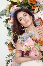 SALMA HAYEK in L