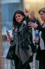 SELENA GOMEZ at Hartsfield-Jackson Atlanta International Airport