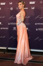 SOPHIA THOMALLA 10.Semper Opernball in Dresden