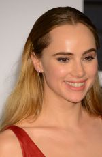 SUKI WATERHOUSE at Vanity Fair Oscar Party in Hollywood