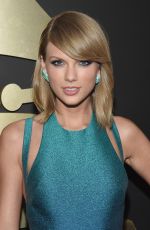 TAYLOR SWIFT at 2015 Grammy Awards in Los Angeles