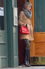 TAYLOR SWIFT Leaves Her Apartment in New York 1502
