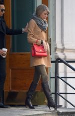 TAYLOR SWIFT Leaves Her Apartment in New York 1502