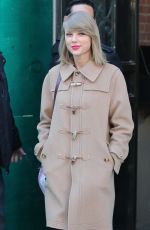 TAYLOR SWIFT Out and About in New York 1302