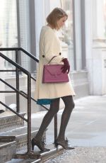 TAYLOR SWIFT Out and About in New York 1702