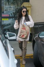 VANESSA HUDGENS Leaves Trader Joe