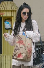 VANESSA HUDGENS Leaves Trader Joe