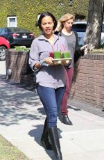 ZOE SALDANA Out and About in Los Angeles 2502