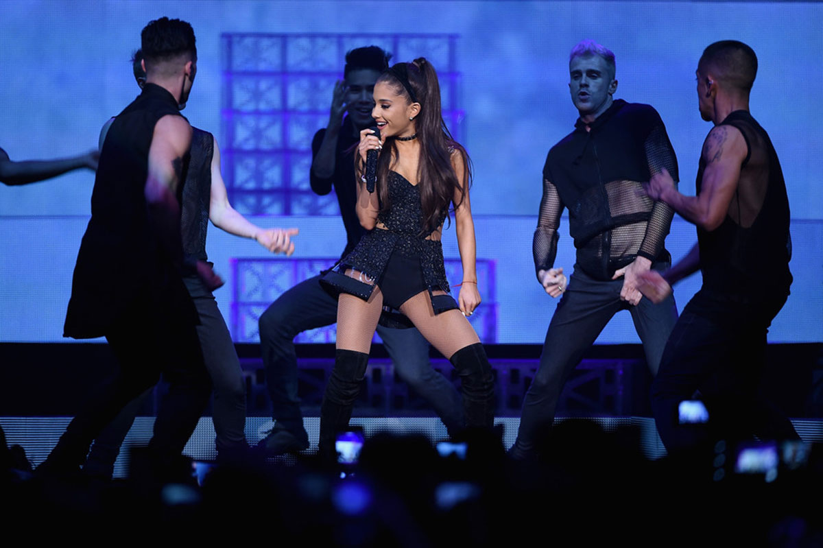 ARIANA GRANDE Performs at Madison Square Garden in New York – HawtCelebs