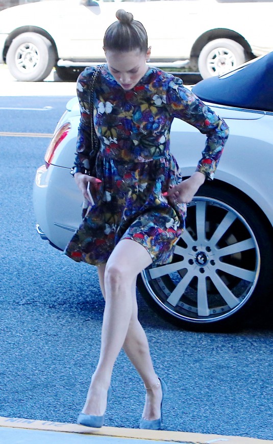 JENNIFER LOPEZ Out in Burbank