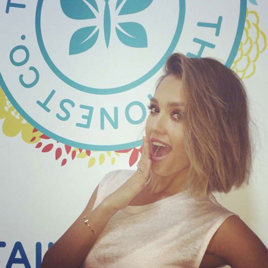 JESSICA ALBA with Short Hair