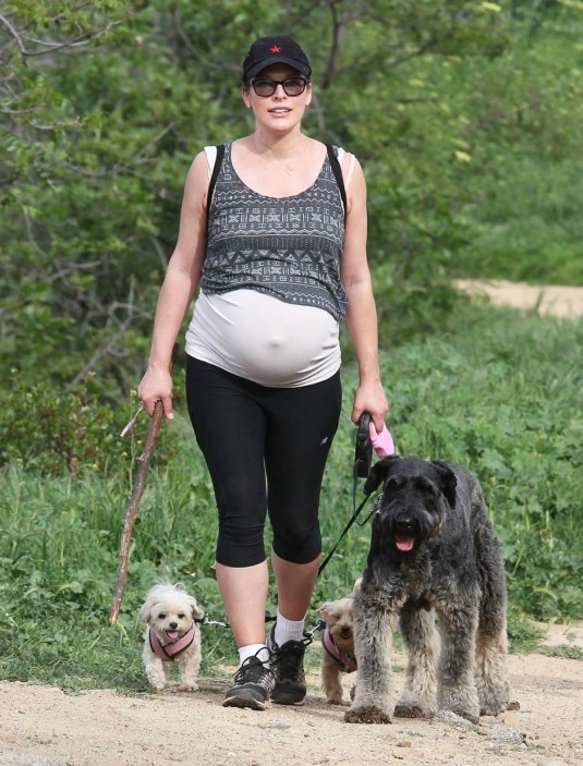 Pregnant MILLA JOVOVICH Out Hiking