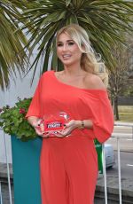 BILLIE FAIERS  Icelolly.com