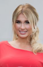 BILLIE FAIERS  Icelolly.com