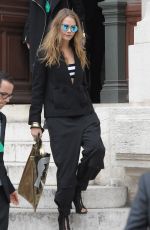 CARA DELEVINGNE Leaves Stella Mccartney Fashion Show