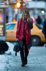 DAKOTA FANNING Out and About in New York 0603
