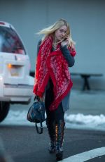 DAKOTA FANNING Out and About in New York 0603