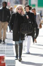 DAKOTA FANNING Out and About in New York 1203