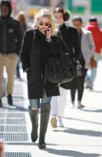 DAKOTA FANNING Out and About in New York 1203